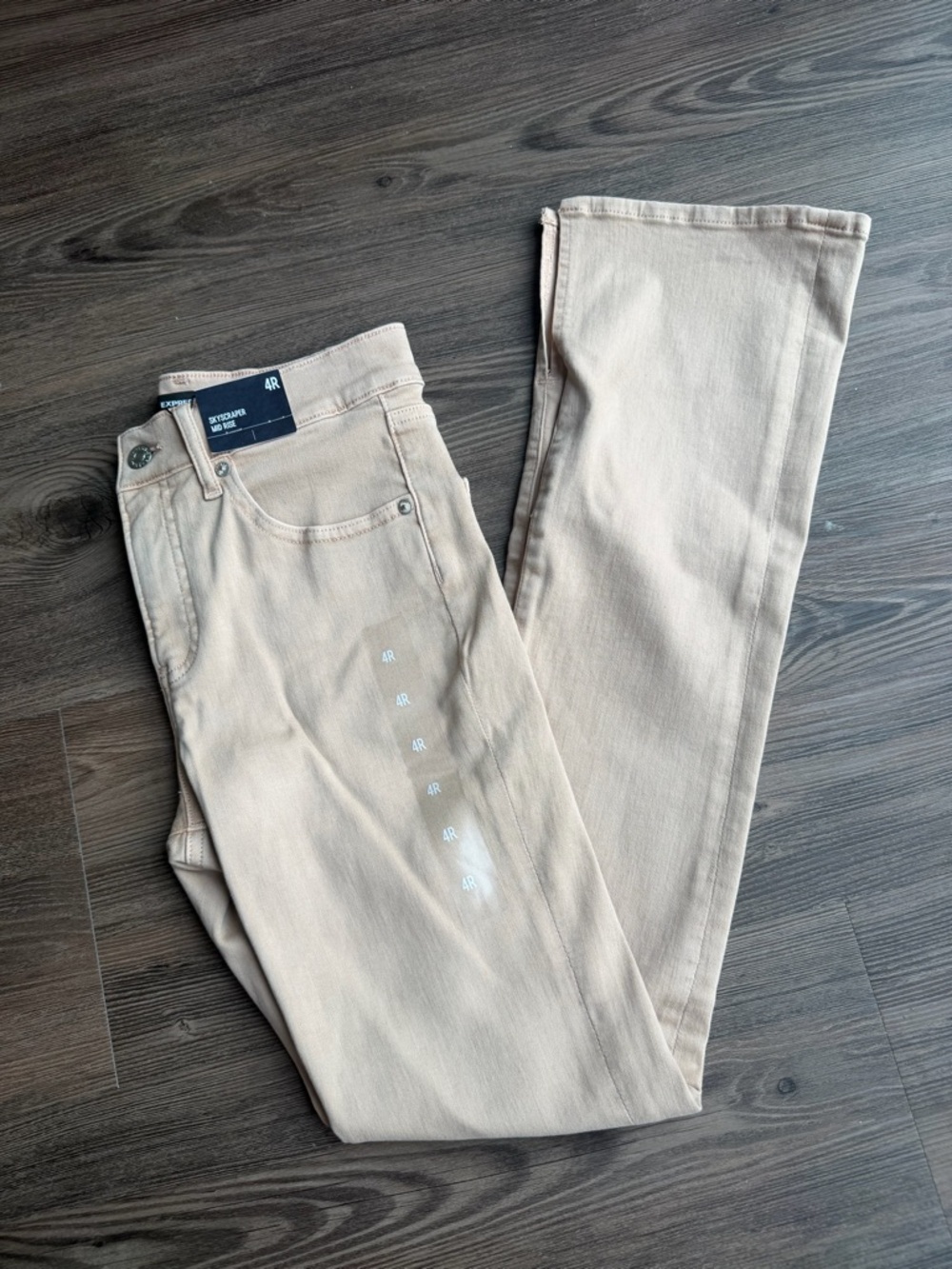 Express Skyscraper Mid Rise Jeans in Light Beige